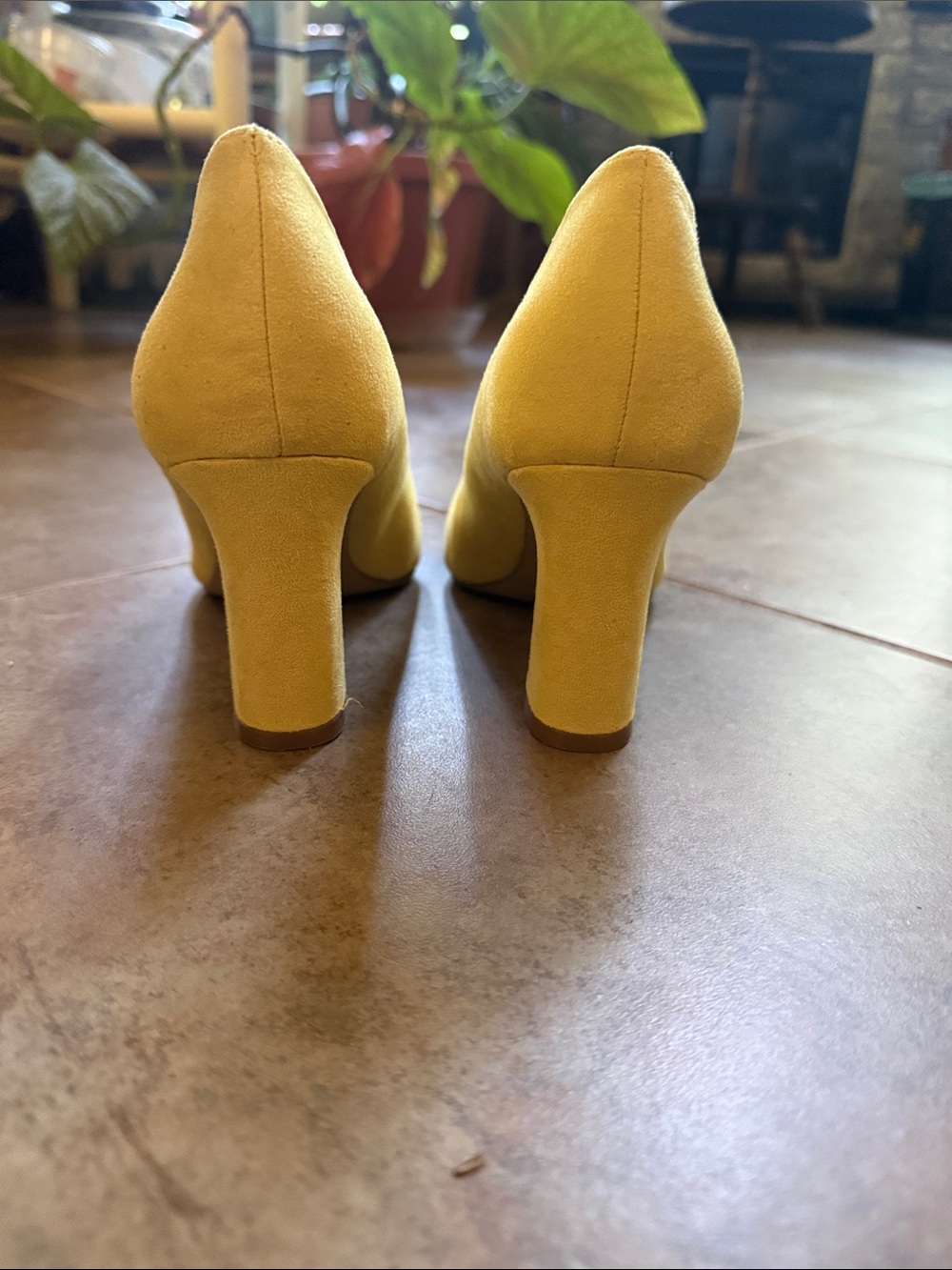 Kelly & Katie Bright Yellow Heels - Picture 6 of 8